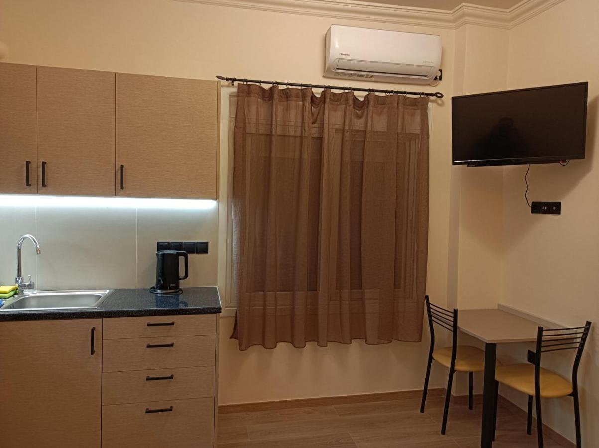 Apartment Dipla 3 Atenas Exterior foto